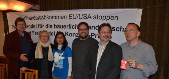 V.l.n.r.: Jens Rowold (BürgerBus e.V.), Karin Mansholt (BDM), Shefali Sharma (IATP), ich, Otmar Ilchmann (AbL), Peter Fuchs (Power Shift)